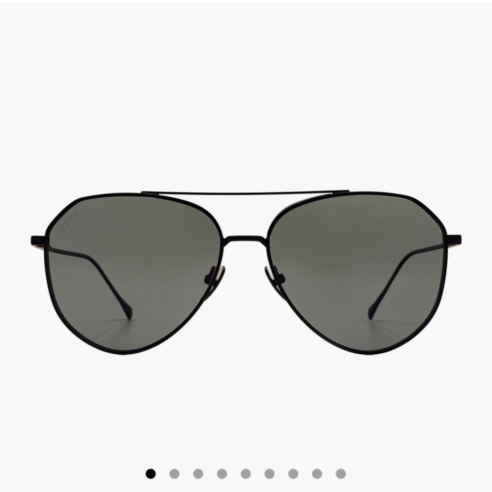 Black “Dash” Diff Sunglasses